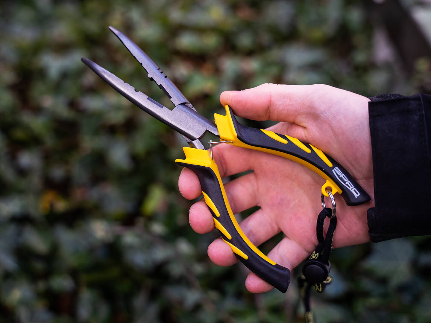 Spro Long Nose Pliers 23cm - Haken & Zubehör