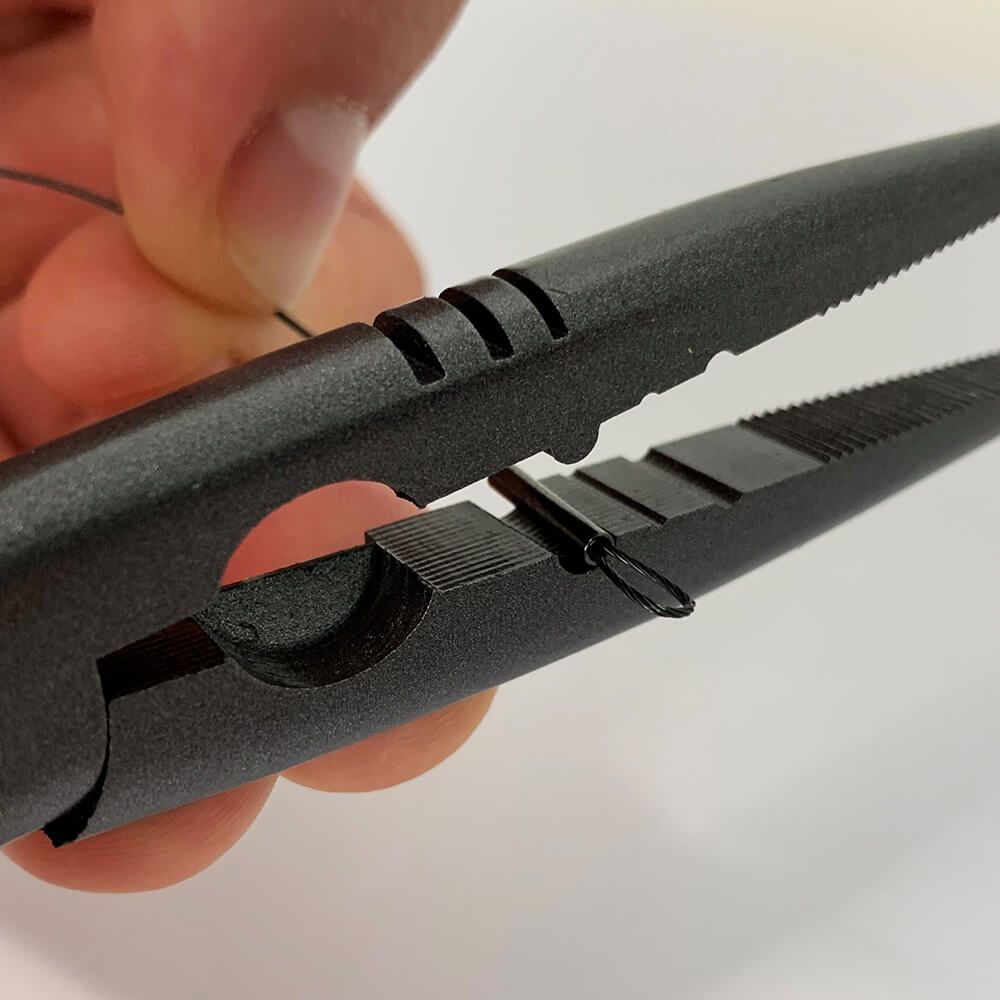 Spro Long Nose Pliers 23cm - Haken & Zubehör